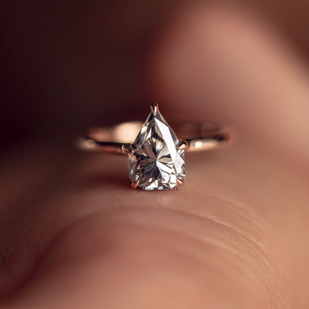 2 CT Pear Cut Moissanite Solitaire Engagement Ring