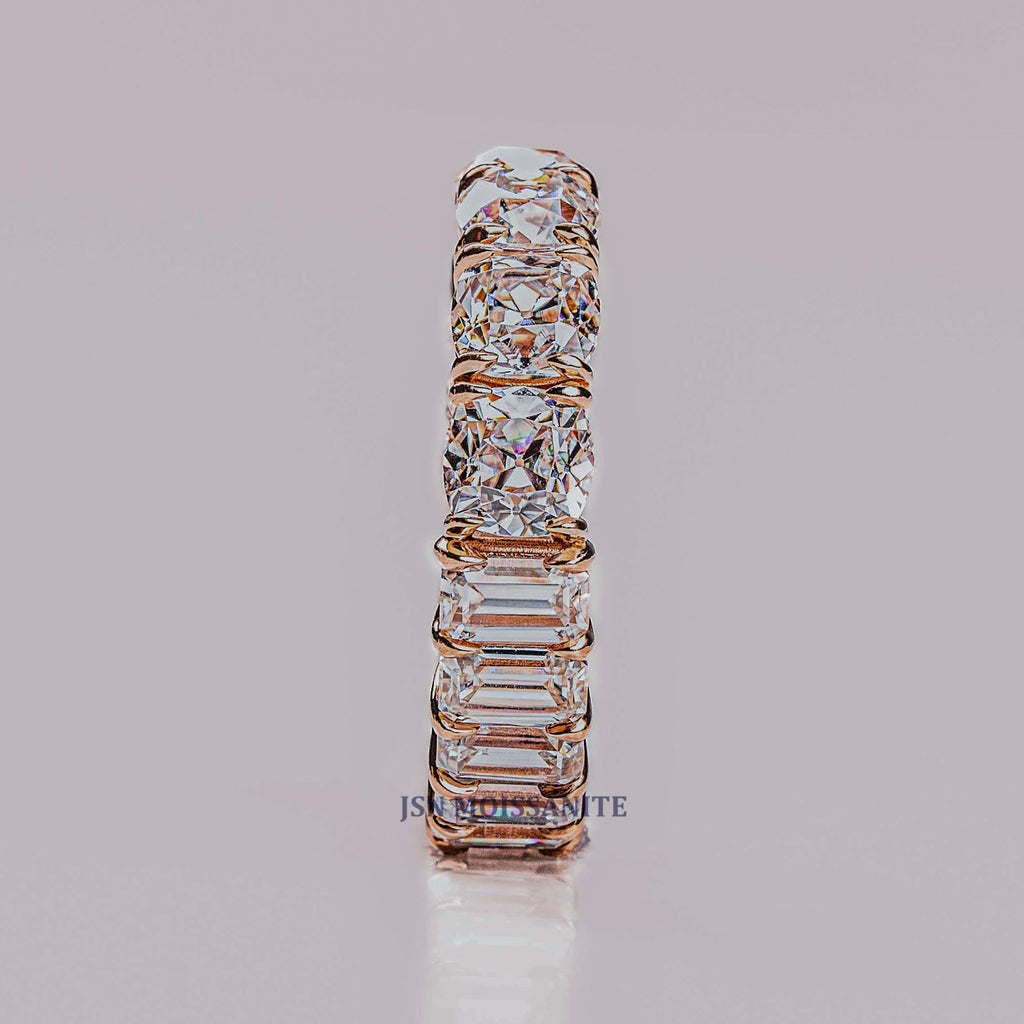 Cushion & Emerald Cut Moissanite Diamond 2 in 1 Design Wedding Band