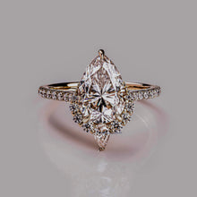 Pear Cut Moissanite Diamond Teardrop Engagement Ring