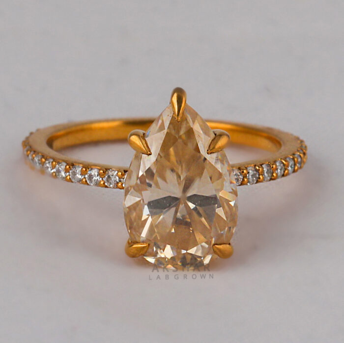 pear diamond ring​