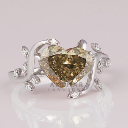 heart shaped diamond cluster ring