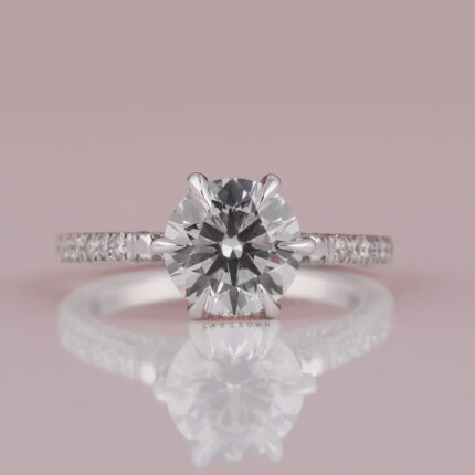 round diamond ring​