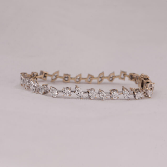 diamond tennis bracelet