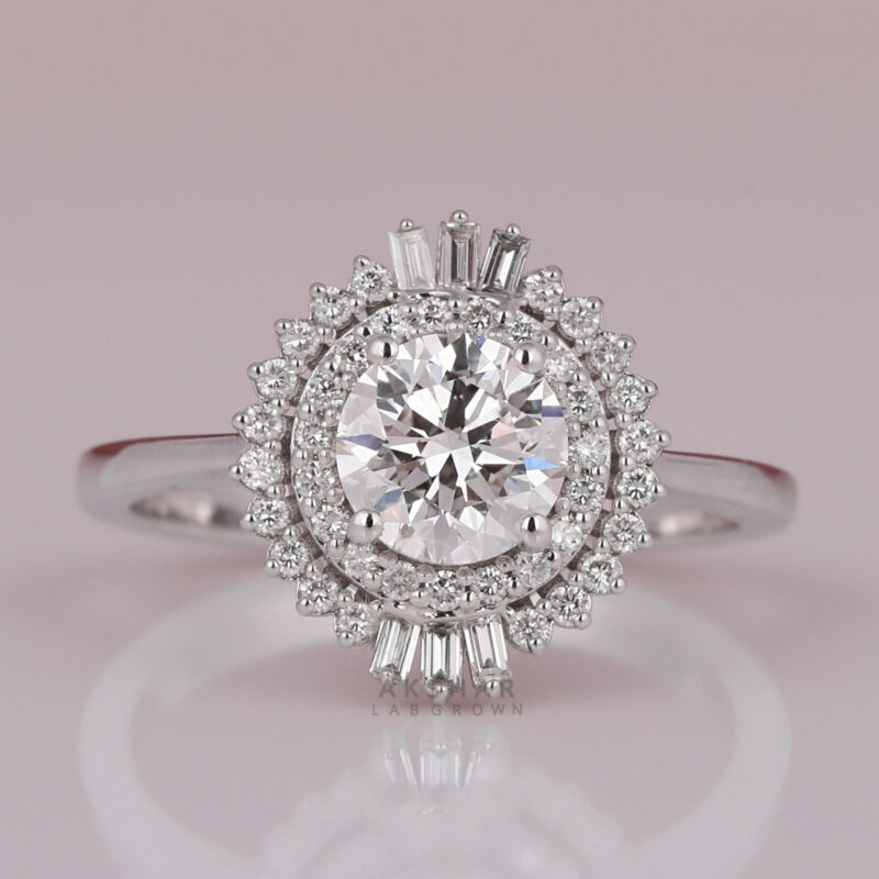 round diamond engagement ring