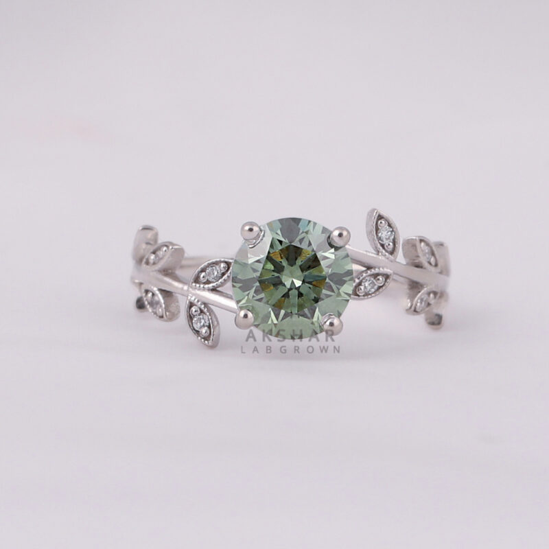 round cut Cluster ring